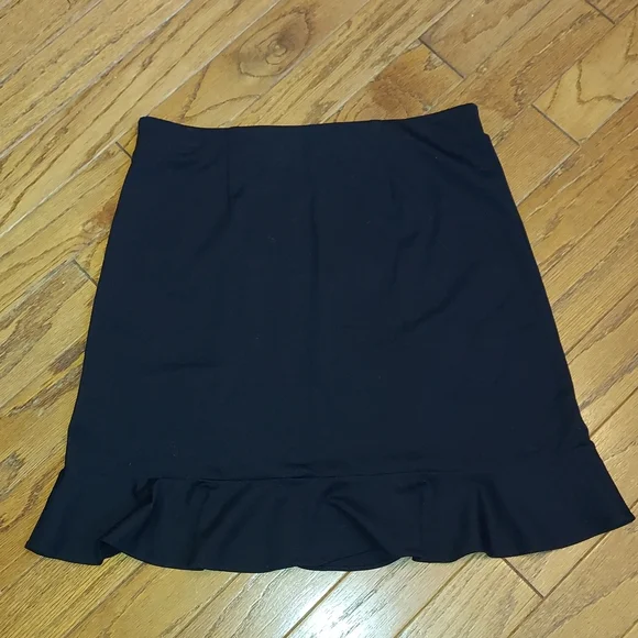 Loft Skirt Size- M - Picture 2 of 5